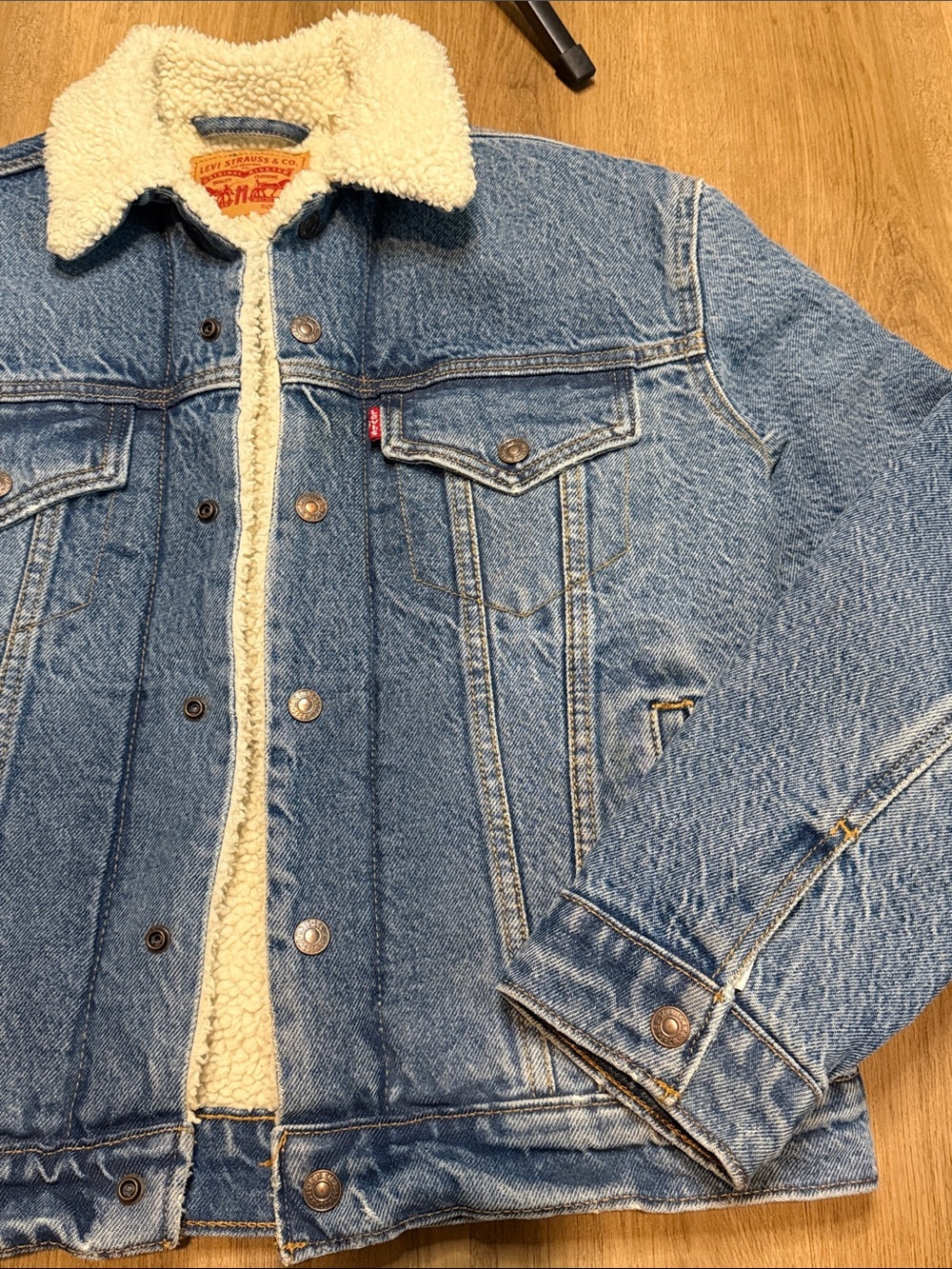Levi’s Vintage Style Lined Jacket size Small (2)